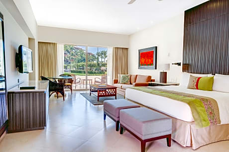 Master Parlor Pool View sgl