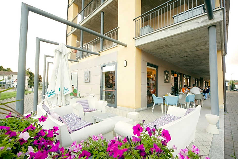 Agora Hotel
