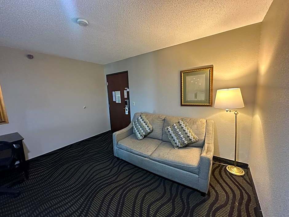 Baymont Inn & Suites by Wyndham Lincoln NE