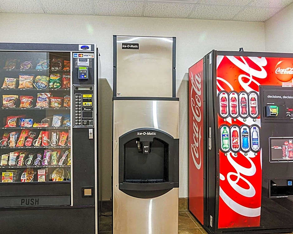 Comfort Inn & Suites Lawrence