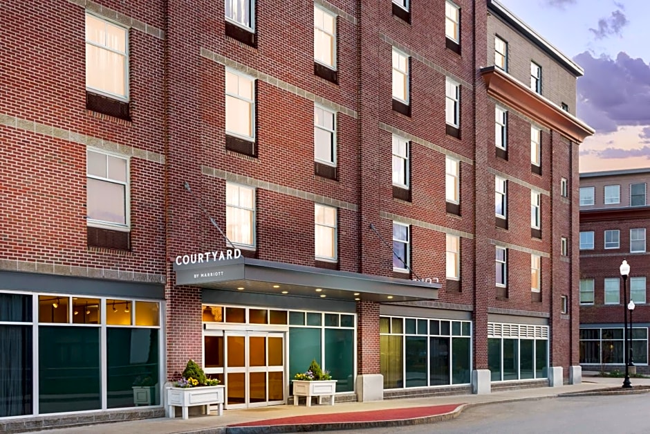 Courtyard by Marriott Keene Downtown