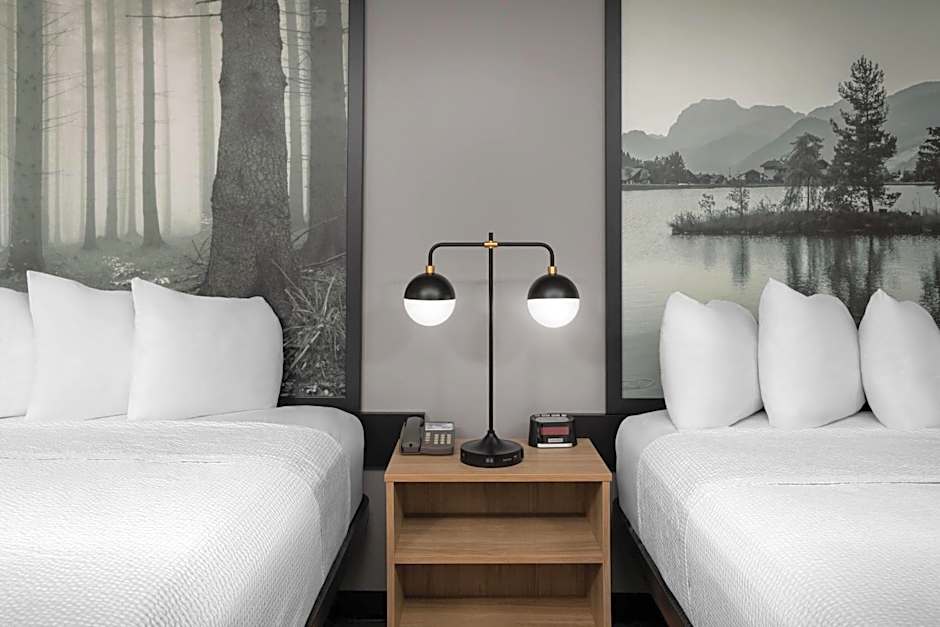 Super 8 by Wyndham Sault Ste Marie On