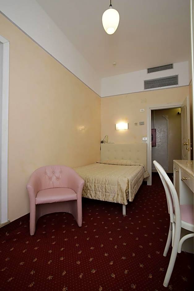 Hotel Vienna Ostenda e Ristorante il Danubio