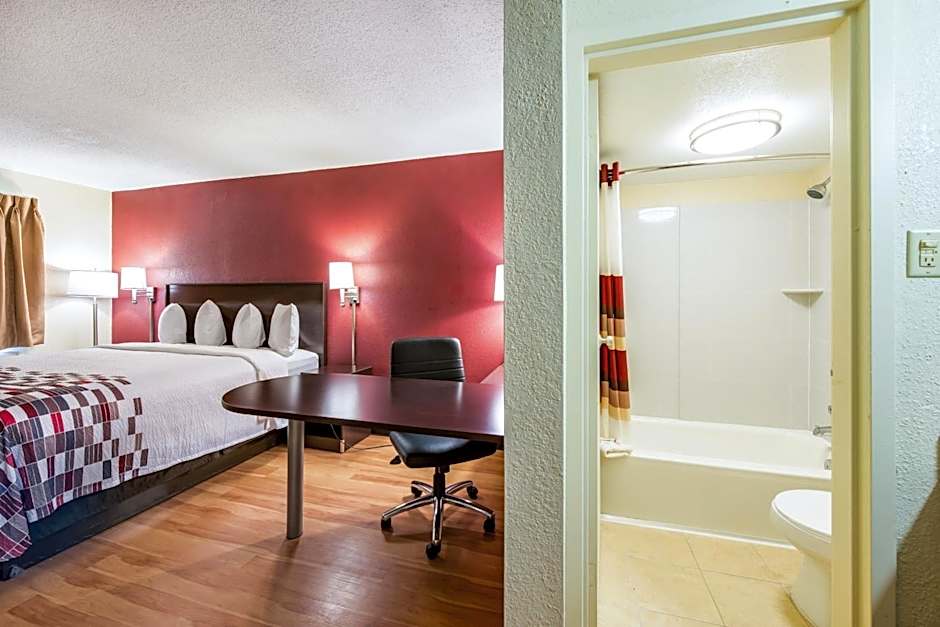 Red Roof Inn Marion, IN