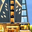 Yellow Star Ambarukmo Hotel