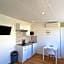 STUDIO CASSIN - next to tramway line 2 near airport