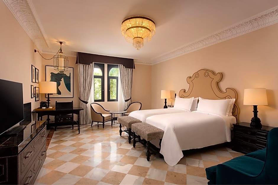 Hotel Alfonso XIII - A Luxury Collection Hotel