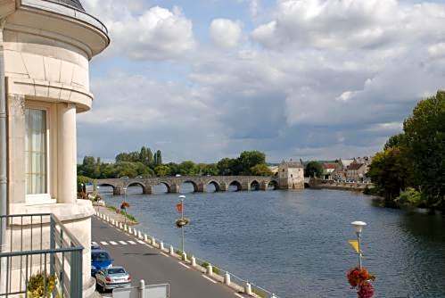 Hôtel Restaurant Le Bellevue Montrichard 3 étoiles