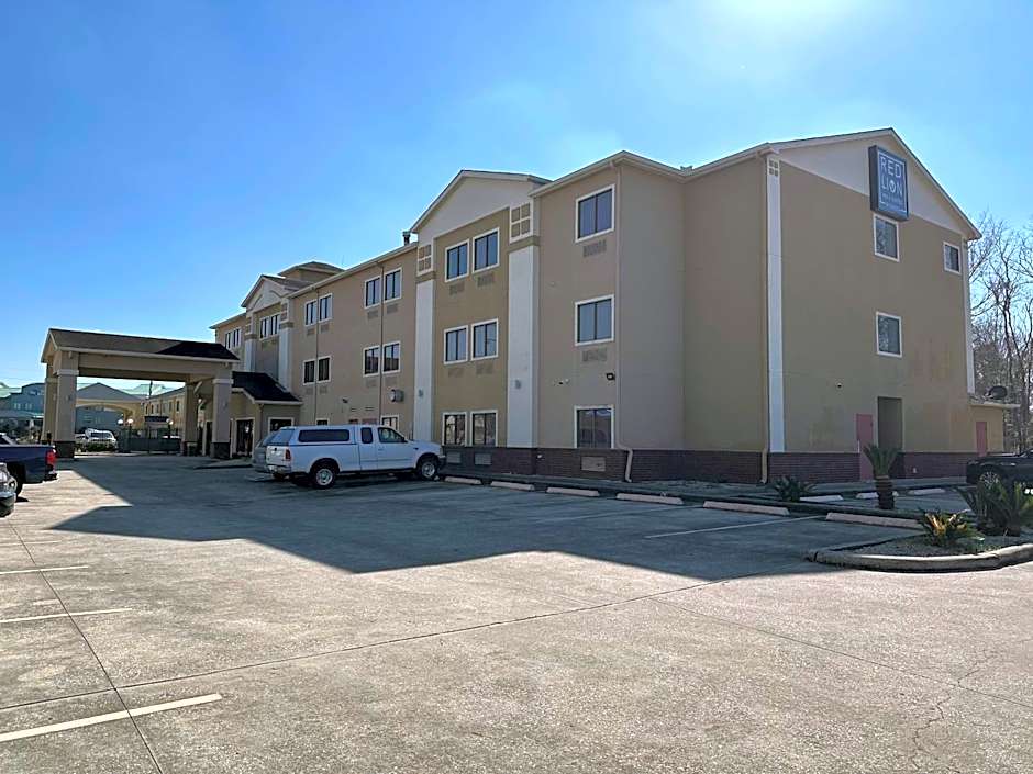 Red Lion Inn & Suites IAH Airport East
