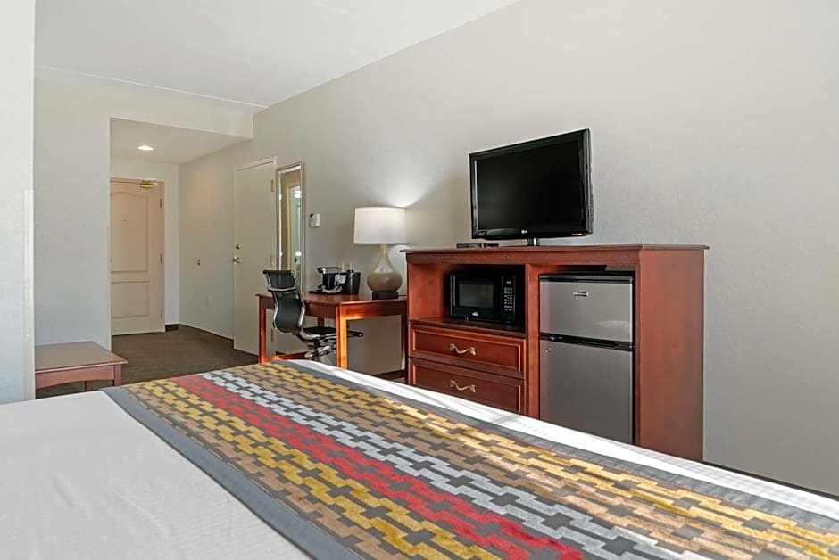 Best Western Executive Inn & Suites