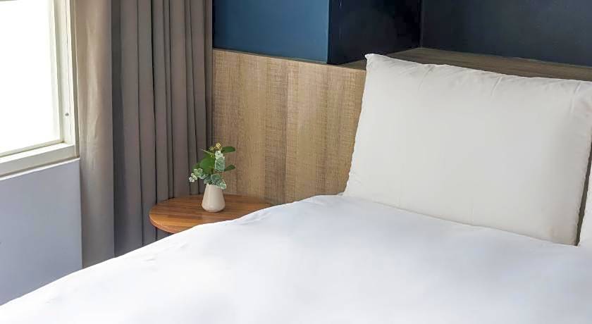 Sparrow Hotel