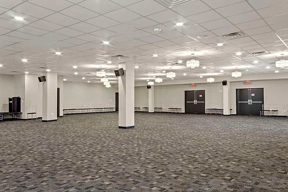 Quality Inn & Suites Downtown