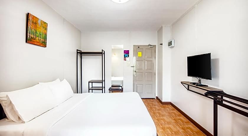 Livotel Express Hotel Bang Kruai Nonthaburi (SHA Extra Plus)