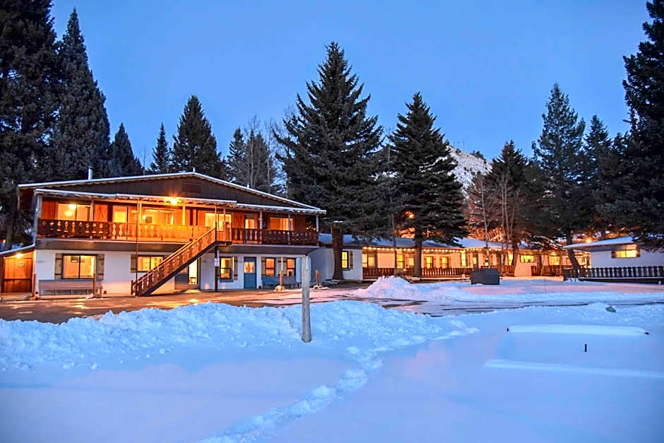 Alpine Lodge Red River