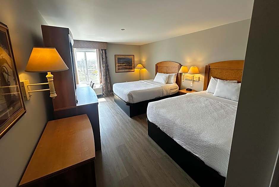 La Quinta Inn & Suites by Wyndham Islip Macarthur Airport