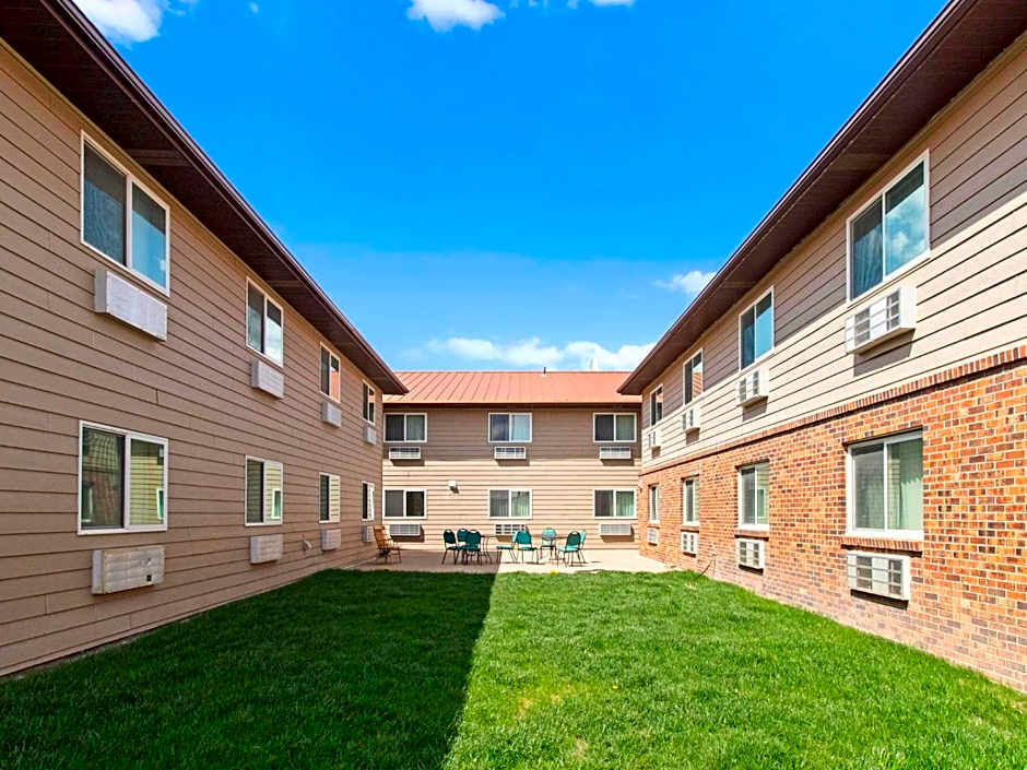 Super 8 by Wyndham Ogallala