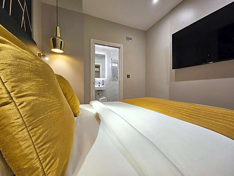 Royal Hyde Park Hotel