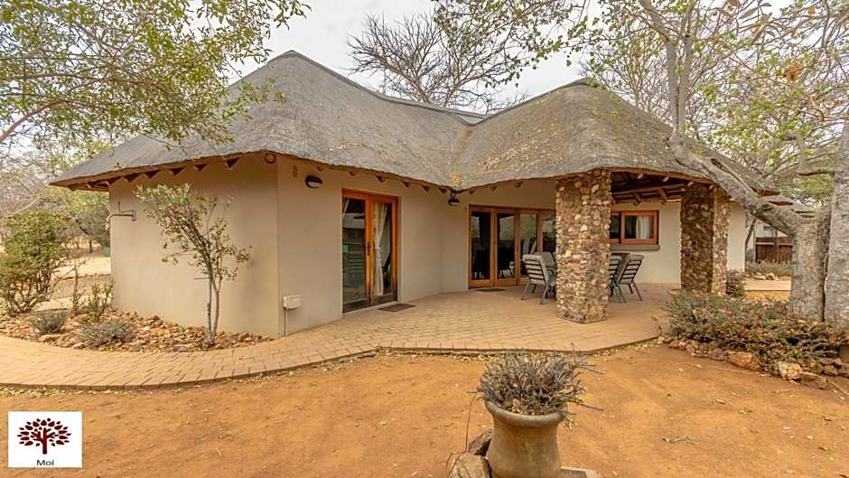 Zebula Golf and Wildlife Estate - Walk of the Eland Pax 12 - Moi Signature Luxury villa