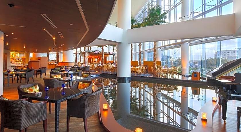 The Yokohama Bay Hotel Tokyu