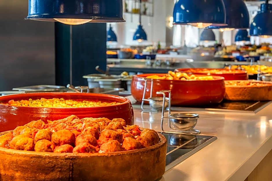 Trendy Aspendos Beach Hotel