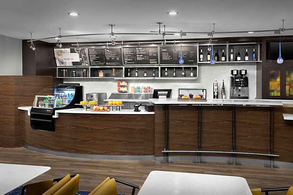 Courtyard by Marriott Pensacola Downtown