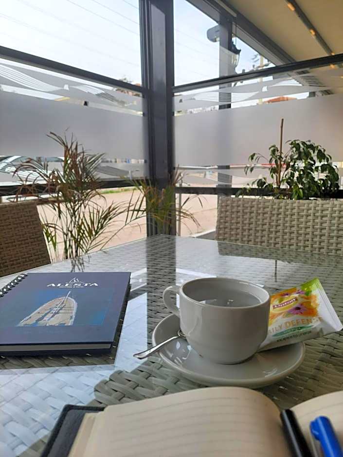 Alesta Seaside Residence