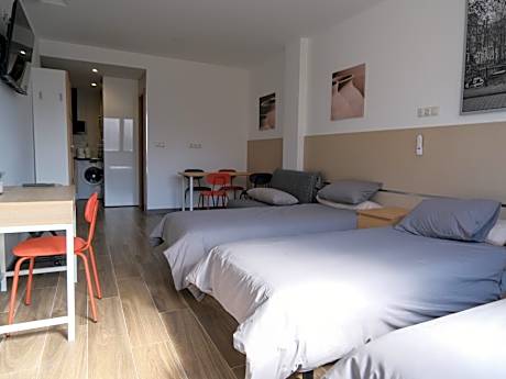 Standard Triple Studio