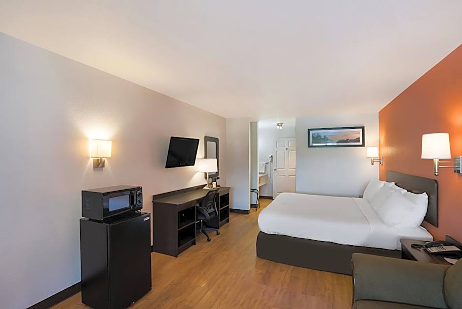 Quality Inn & Suites Junction