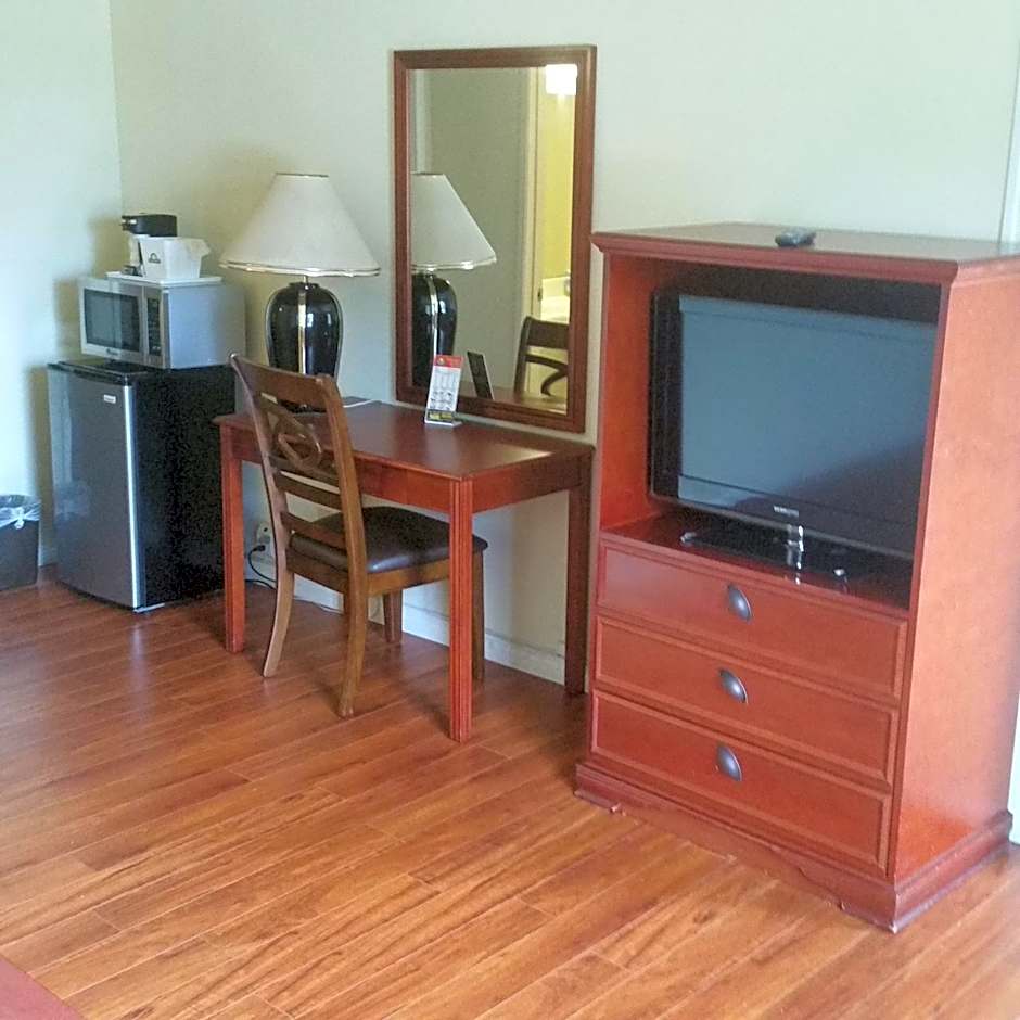 Days Inn by Wyndham Orange Anaheim