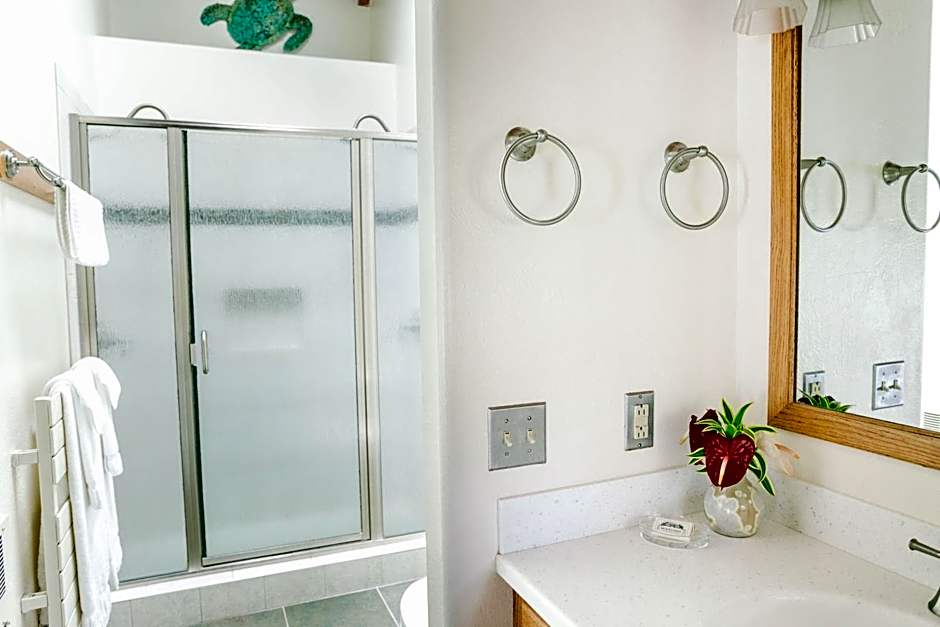 Kilauea Lodge and Restaurant