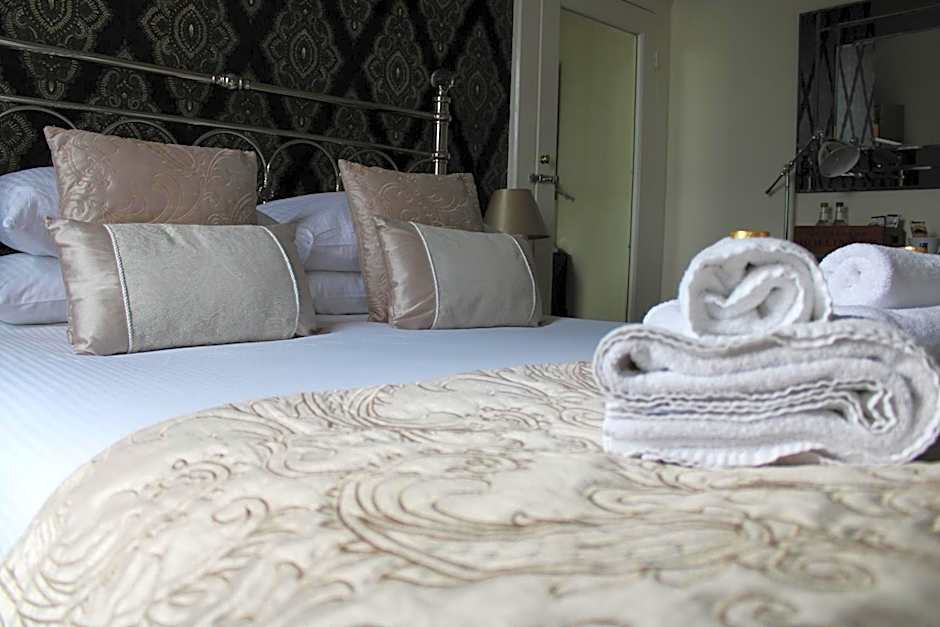 The Birdham Hotel & Restaurant