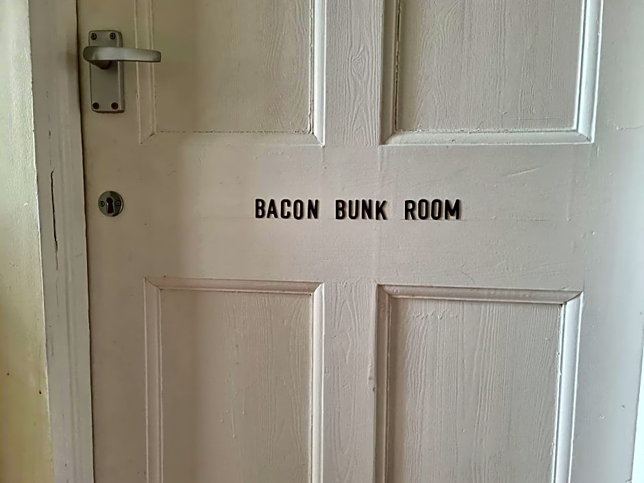 Hikers & Bikers Refuge