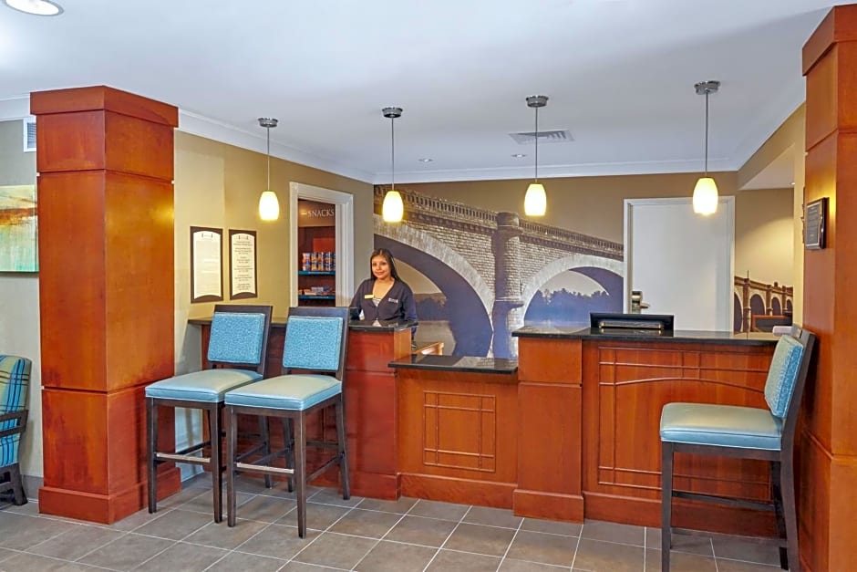 Staybridge Suites Glenview By IHG
