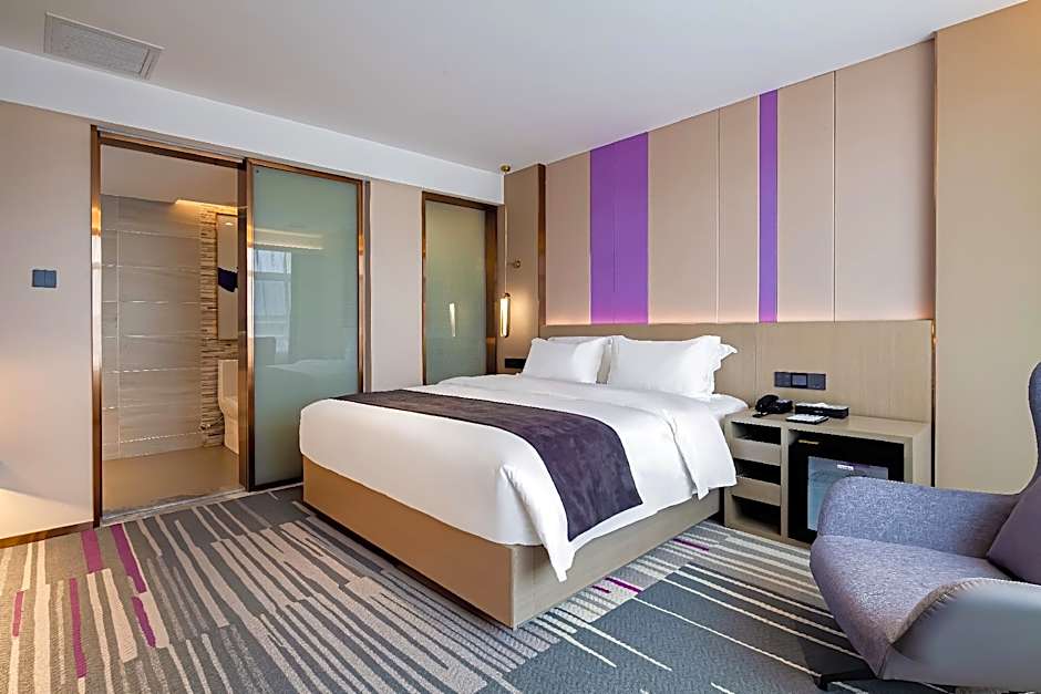 Lavande Hotel Yueyang County Fuya