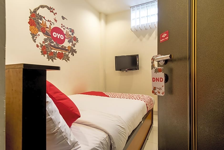 OYO 294 Andrea Residence Syariah