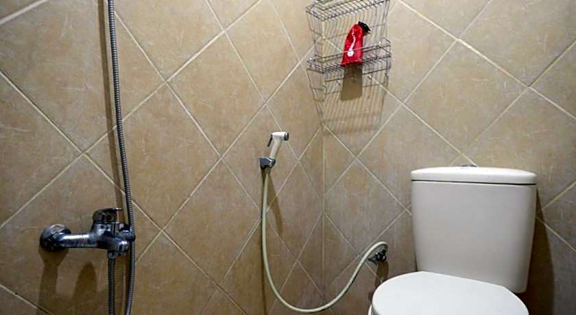 RedDoorz Plus @ Hotel Srikandi Kendari