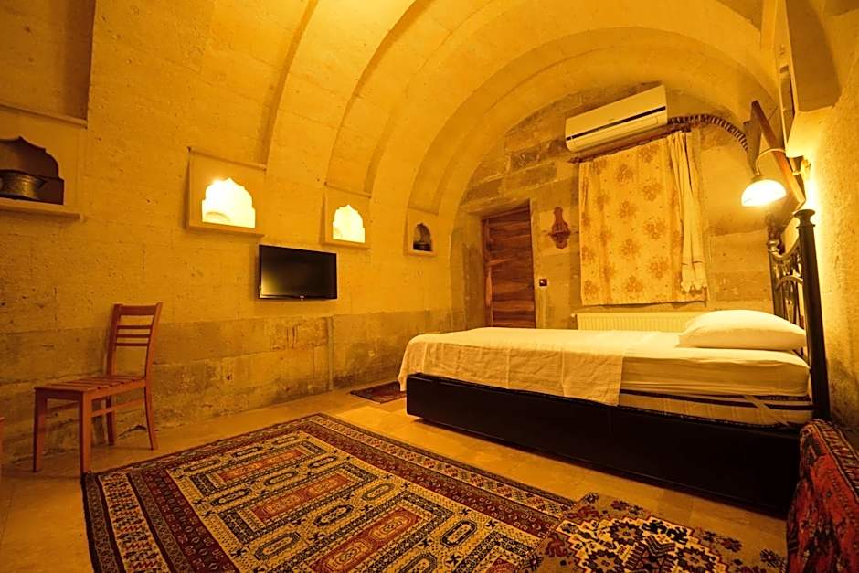 Vineyard Cave Hotel