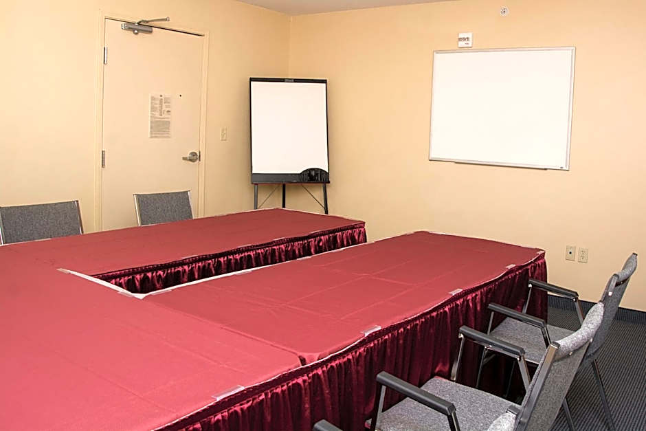 Candlewood Suites Kalamazoo By IHG