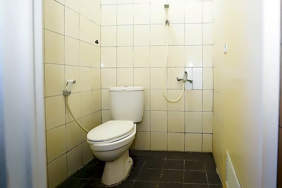 OYO Life 2874 Berlian Residence