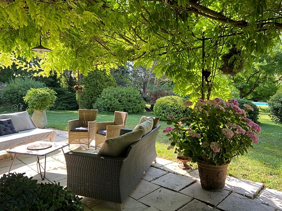 Villa De Miha – Valbonne, CT