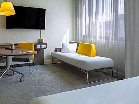 Standard Double Room with Sofa Bed - Disability Access