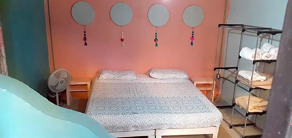 Riad Lola