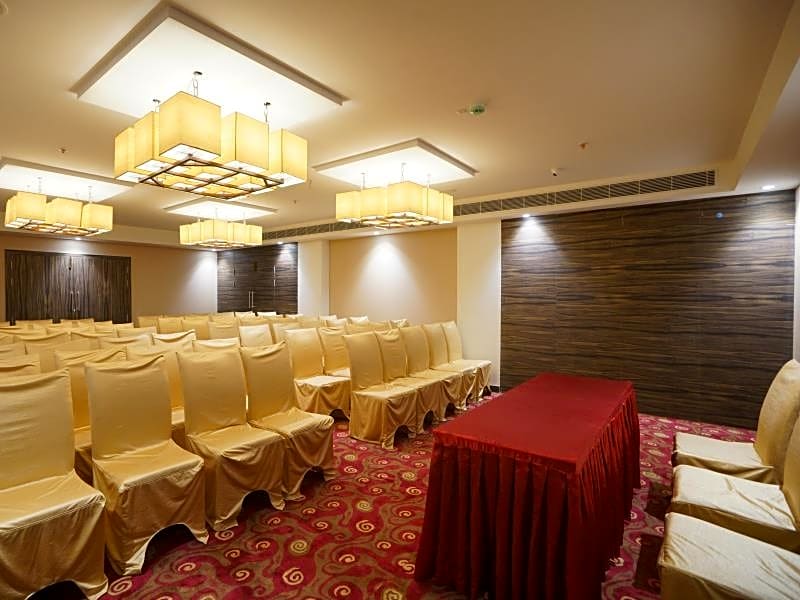 Hotel Ganpat Grand Palani