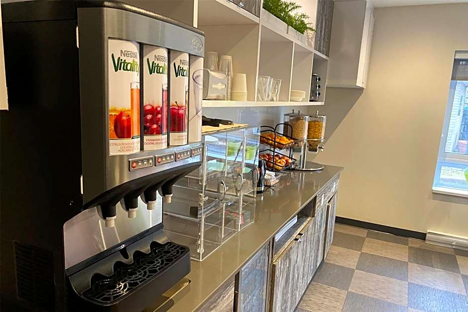 Ramada by Wyndham Laval