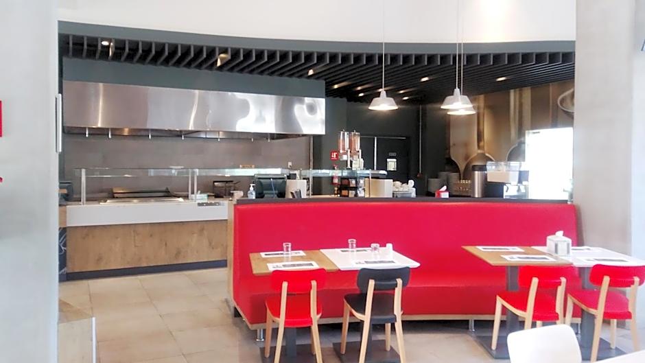 Ibis Queretaro