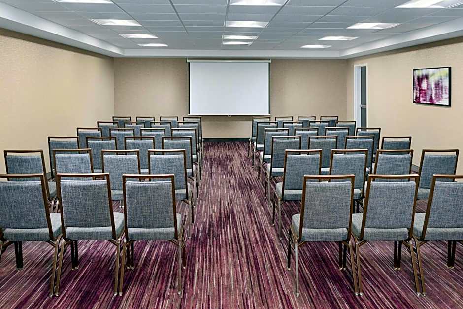 Courtyard by Marriott Salinas Monterey