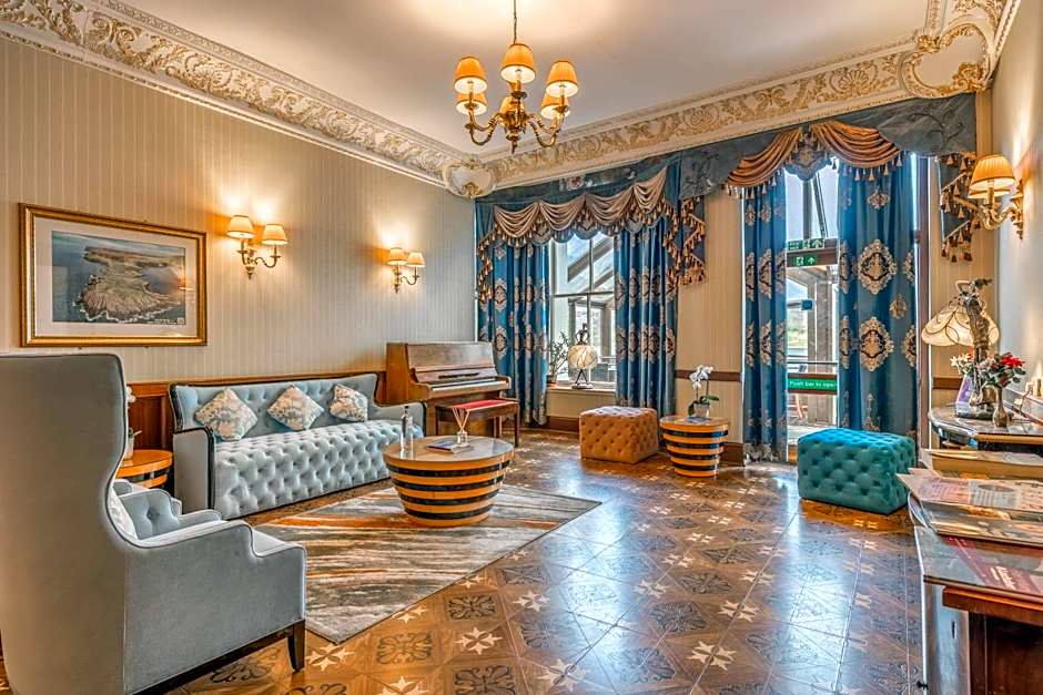 Muthu Fort William Hotel