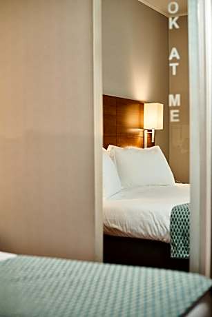 Double Room (1 Adult)