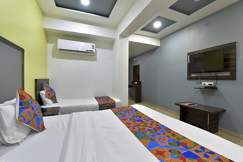 Hotel Gold Leaf,Ahmedabad