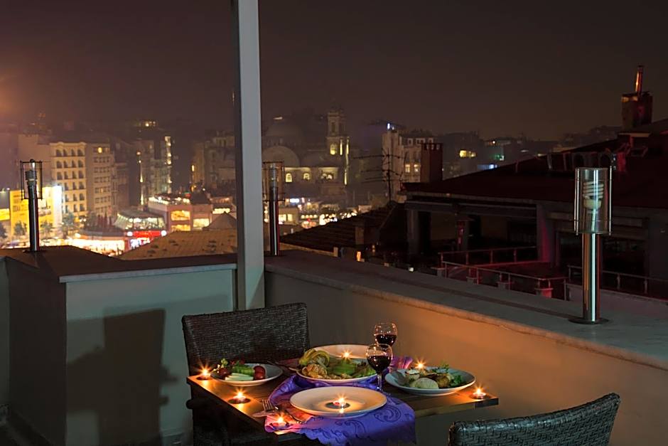 GRAND ZENTRUM HOTEL CAFE RESTAURANT - Taksim Square – Istanbul, TR